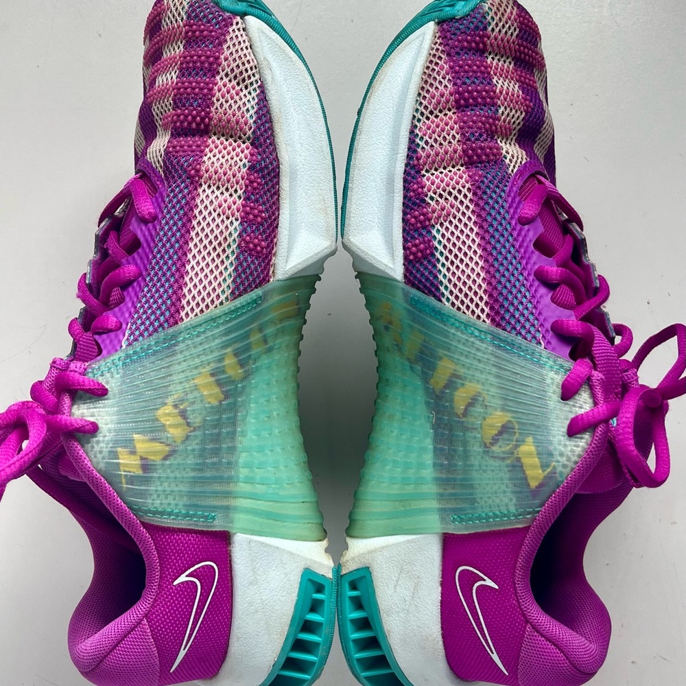 Women's Nike Metcon 9 AMP Training Shoes, size 8 (us), gently used.